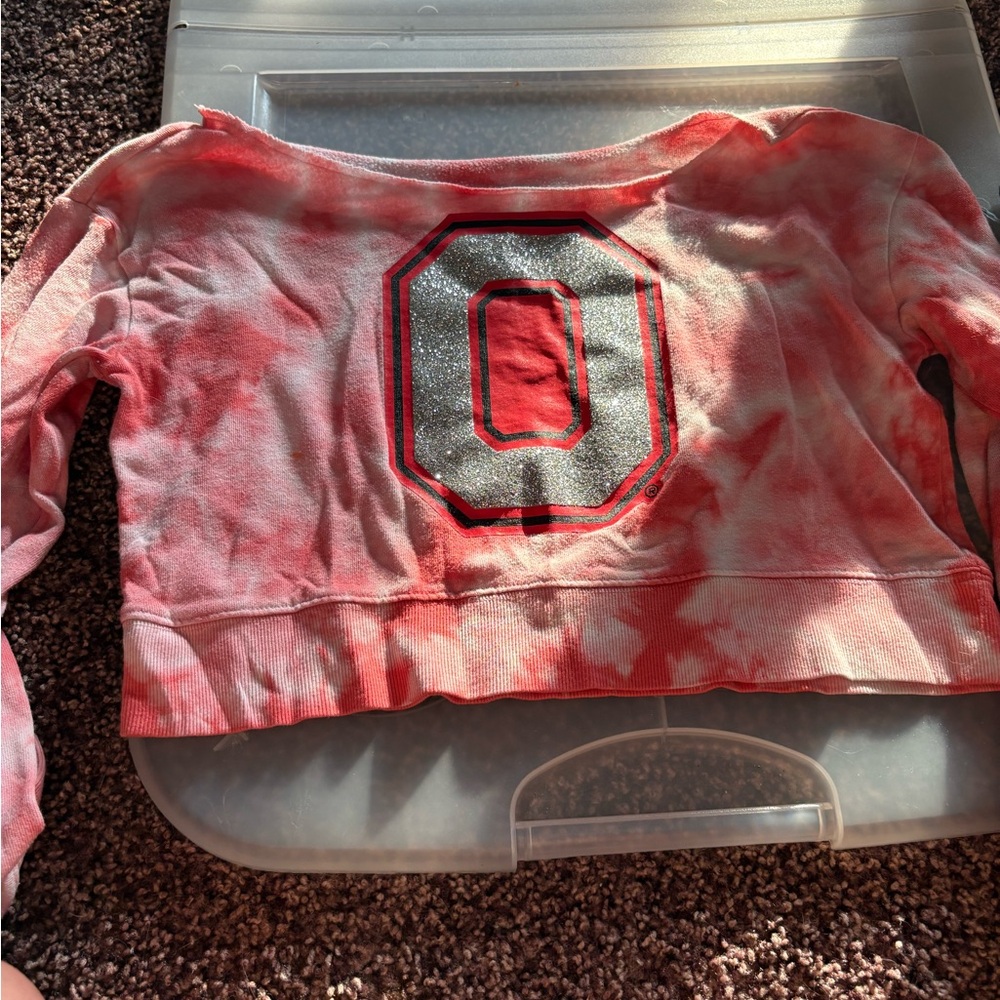 Red Tie-Dye Cropped Sweatshirt with O Logo